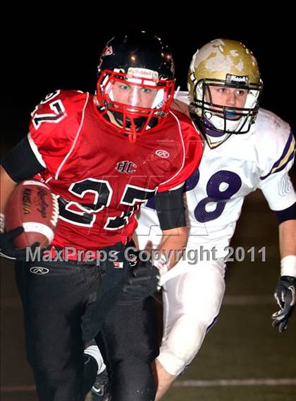 Thumbnail 3 in Holy Cross vs. Somerset (2011 Class 2A KHSAA Commonwealth Gridiron Bowl) photogallery.
