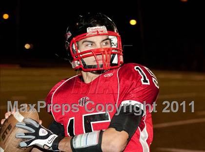Thumbnail 1 in Holy Cross vs. Somerset (2011 Class 2A KHSAA Commonwealth Gridiron Bowl) photogallery.