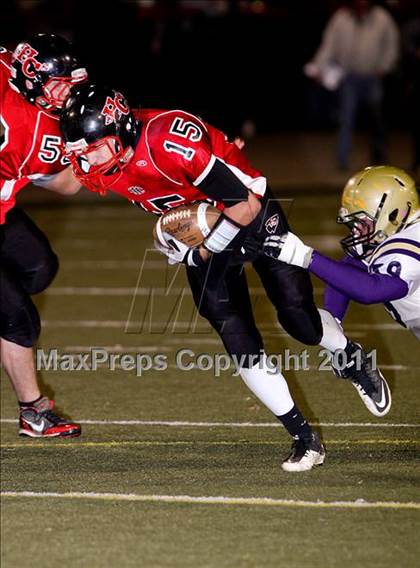 Thumbnail 2 in Holy Cross vs. Somerset (2011 Class 2A KHSAA Commonwealth Gridiron Bowl) photogallery.