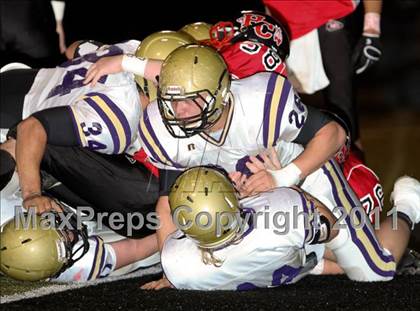 Thumbnail 3 in Holy Cross vs. Somerset (2011 Class 2A KHSAA Commonwealth Gridiron Bowl) photogallery.
