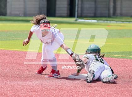 Thumbnail 2 in Vanden @ Carondelet photogallery.