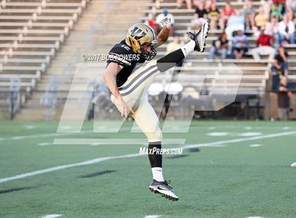 Thumbnail 2 in Lake Braddock @ Westfield photogallery.