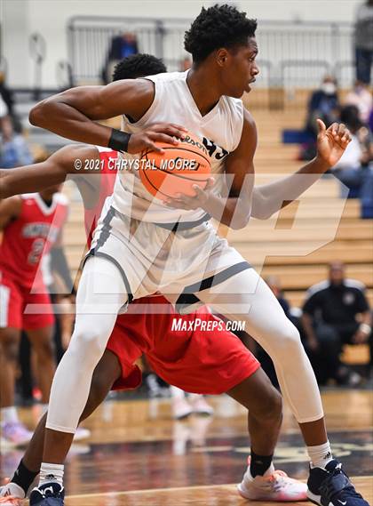 Thumbnail 1 in Cumberland Christian Academy vs. Marietta (Lemon Street Classic) photogallery.