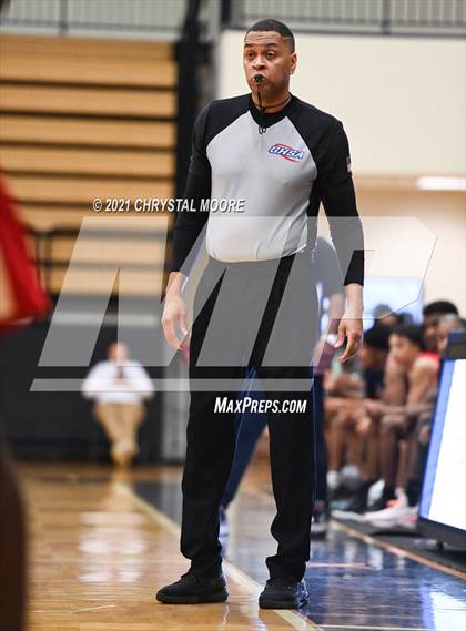 Thumbnail 1 in Cumberland Christian Academy vs. Marietta (Lemon Street Classic) photogallery.