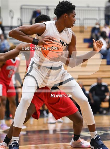 Thumbnail 2 in Cumberland Christian Academy vs. Marietta (Lemon Street Classic) photogallery.