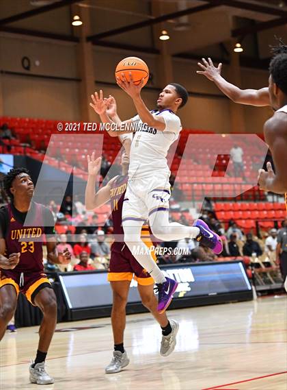 Thumbnail 2 in Christian Brothers vs. Beaumont United (King Cotton Classic) photogallery.