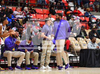 Thumbnail 3 in Christian Brothers vs. Beaumont United (King Cotton Classic) photogallery.