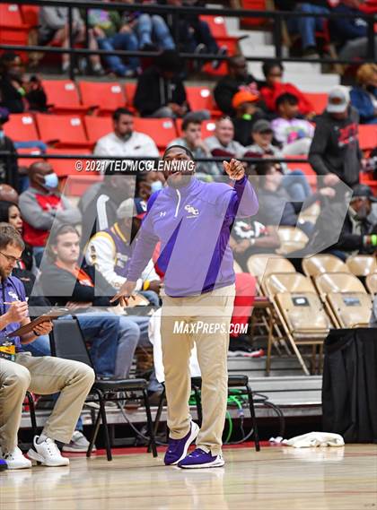 Thumbnail 1 in Christian Brothers vs. Beaumont United (King Cotton Classic) photogallery.