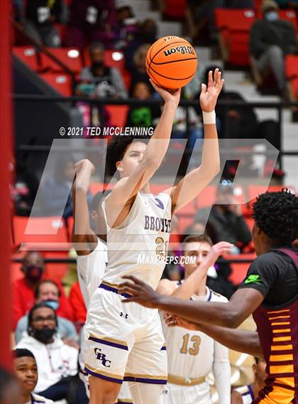 Thumbnail 3 in Christian Brothers vs. Beaumont United (King Cotton Classic) photogallery.