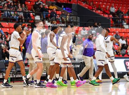 Thumbnail 2 in Christian Brothers vs. Beaumont United (King Cotton Classic) photogallery.