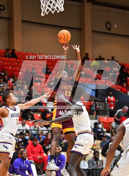 Thumbnail 3 in Christian Brothers vs. Beaumont United (King Cotton Classic) photogallery.