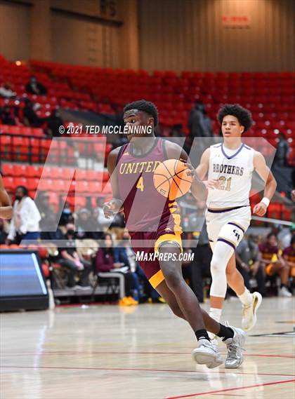 Thumbnail 2 in Christian Brothers vs. Beaumont United (King Cotton Classic) photogallery.