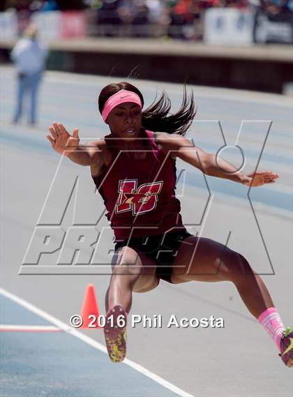 Thumbnail 1 in CIF Southern Section Track and Field Divisional Finals (Girls Events) photogallery.