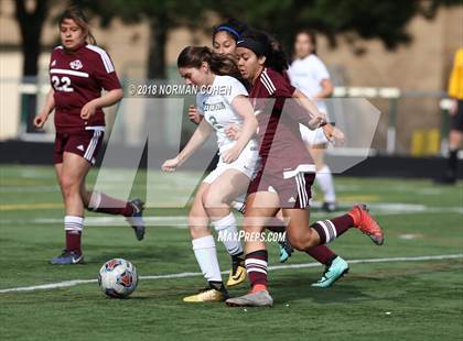 Thumbnail 2 in Stevenson vs. Zion-Benton (IHSA 3A Regional Semifinal) photogallery.