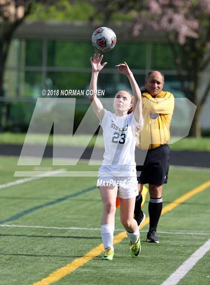 Thumbnail 3 in Stevenson vs. Zion-Benton (IHSA 3A Regional Semifinal) photogallery.