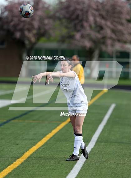 Thumbnail 2 in Stevenson vs. Zion-Benton (IHSA 3A Regional Semifinal) photogallery.