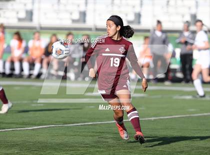 Thumbnail 2 in Stevenson vs. Zion-Benton (IHSA 3A Regional Semifinal) photogallery.
