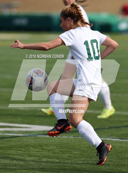 Thumbnail 3 in Stevenson vs. Zion-Benton (IHSA 3A Regional Semifinal) photogallery.