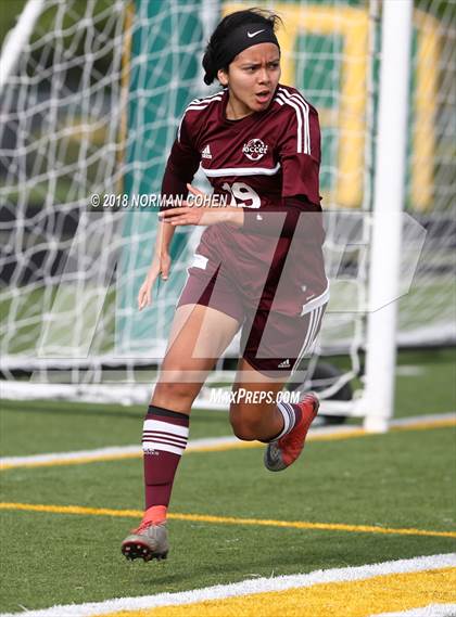 Thumbnail 3 in Stevenson vs. Zion-Benton (IHSA 3A Regional Semifinal) photogallery.