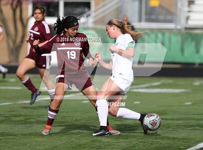 Thumbnail 3 in Stevenson vs. Zion-Benton (IHSA 3A Regional Semifinal) photogallery.