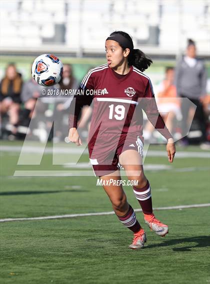 Thumbnail 1 in Stevenson vs. Zion-Benton (IHSA 3A Regional Semifinal) photogallery.