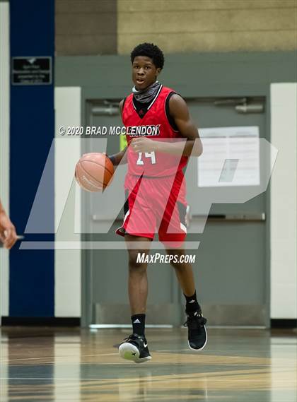Thumbnail 2 in North Garland vs. Sachse photogallery.