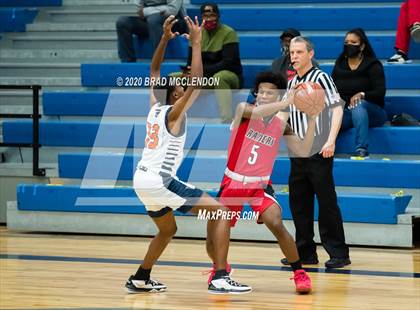 Thumbnail 2 in North Garland vs. Sachse photogallery.