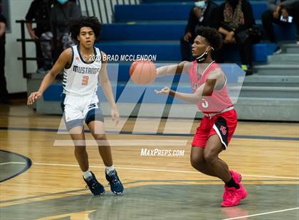 Thumbnail 2 in North Garland vs. Sachse photogallery.