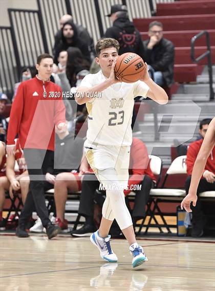 Thumbnail 2 in Mater Dei Catholic vs. Orange Lutheran (Rancho Mirage Holiday Invitational) photogallery.
