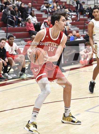 Thumbnail 3 in Mater Dei Catholic vs. Orange Lutheran (Rancho Mirage Holiday Invitational) photogallery.