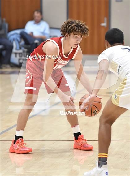 Thumbnail 1 in Mater Dei Catholic vs. Orange Lutheran (Rancho Mirage Holiday Invitational) photogallery.