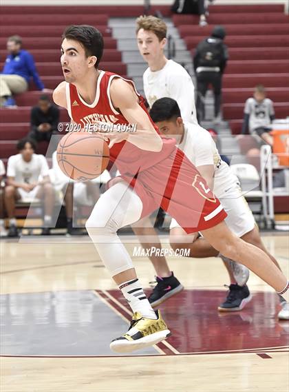 Thumbnail 3 in Mater Dei Catholic vs. Orange Lutheran (Rancho Mirage Holiday Invitational) photogallery.