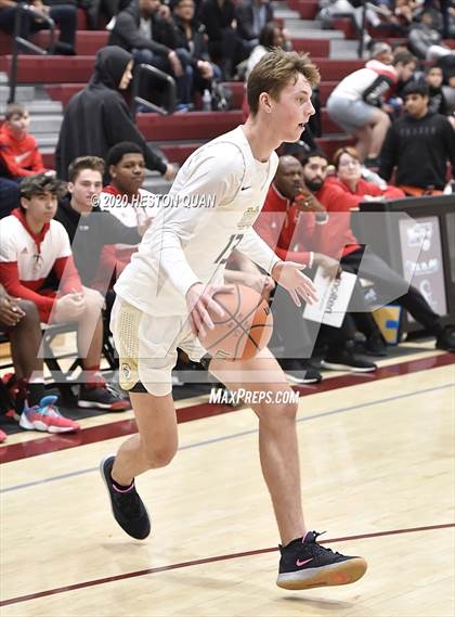 Thumbnail 1 in Mater Dei Catholic vs. Orange Lutheran (Rancho Mirage Holiday Invitational) photogallery.
