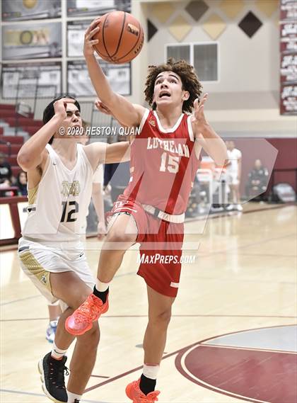Thumbnail 3 in Mater Dei Catholic vs. Orange Lutheran (Rancho Mirage Holiday Invitational) photogallery.