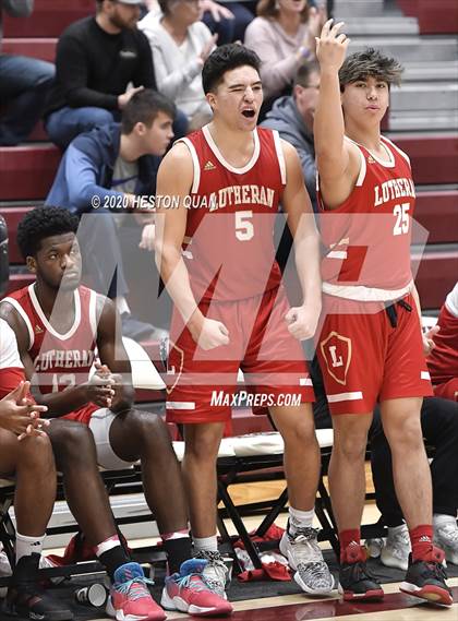 Thumbnail 3 in Mater Dei Catholic vs. Orange Lutheran (Rancho Mirage Holiday Invitational) photogallery.