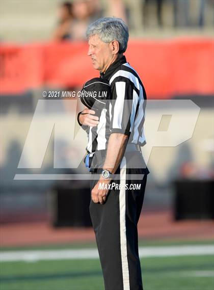 Thumbnail 1 in Apple Valley @ Mission Viejo photogallery.