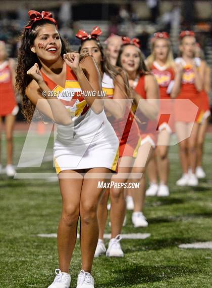 Thumbnail 1 in Apple Valley @ Mission Viejo photogallery.