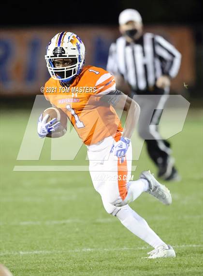 Thumbnail 1 in Cuthbertson @ Marvin Ridge photogallery.