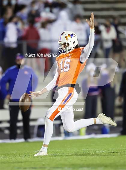 Thumbnail 1 in Cuthbertson @ Marvin Ridge photogallery.