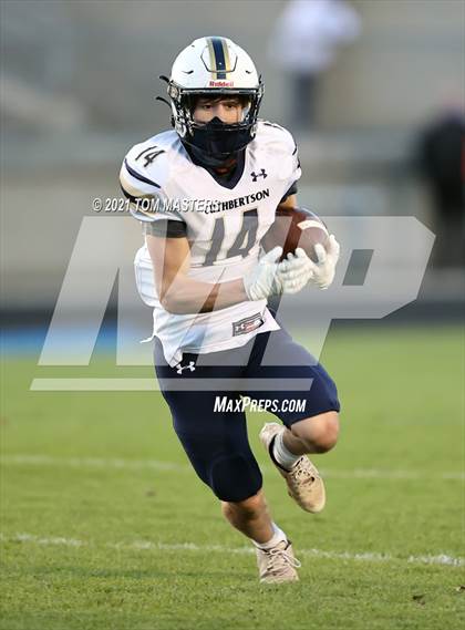 Thumbnail 1 in Cuthbertson @ Marvin Ridge photogallery.