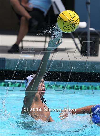 Thumbnail 3 in Grossmont vs. Serra (9th Annual Draz Classic) photogallery.