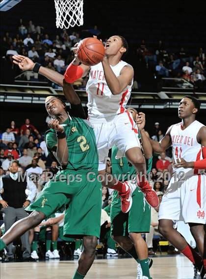 Thumbnail 2 in Long Beach Poly vs. Mater Dei (CIF SS D1AA Final) photogallery.