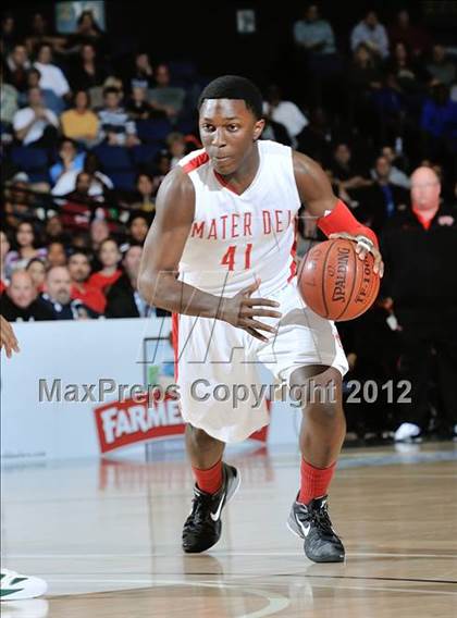 Thumbnail 2 in Long Beach Poly vs. Mater Dei (CIF SS D1AA Final) photogallery.