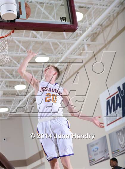 Thumbnail 2 in Issaquah vs. Moreau Catholic (MaxPreps Holiday Classic) photogallery.