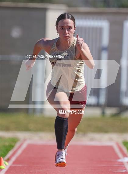Thumbnail 2 in Winter Relays photogallery.