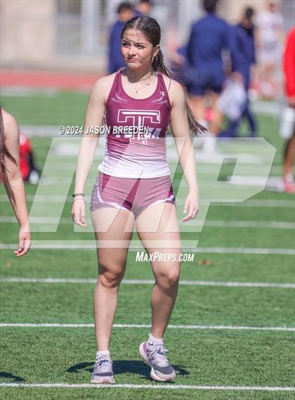 Thumbnail 2 in Winter Relays photogallery.