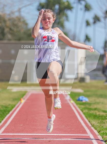 Thumbnail 3 in Winter Relays photogallery.