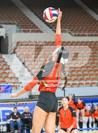 Thumbnail 2 in Xavier College Prep vs. Corona del Sol (AIA 6A Final) photogallery.