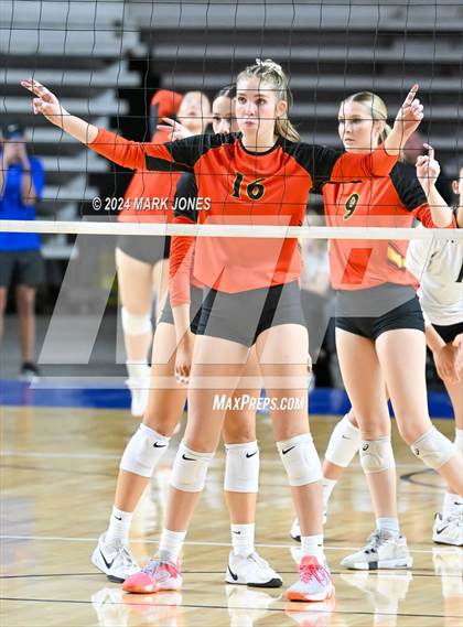 Thumbnail 1 in Xavier College Prep vs. Corona del Sol (AIA 6A Final) photogallery.