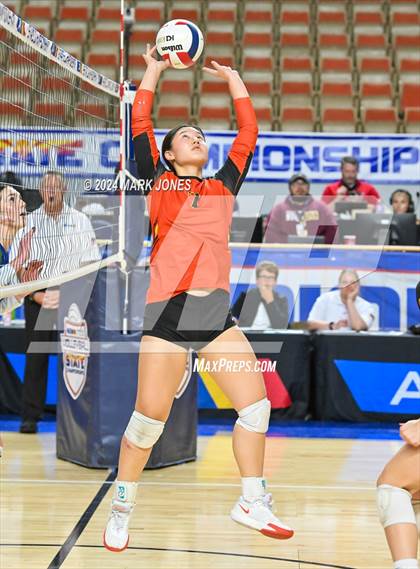 Thumbnail 3 in Xavier College Prep vs. Corona del Sol (AIA 6A Final) photogallery.
